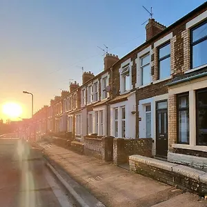No.71 By Switchback Apartment Cardiff